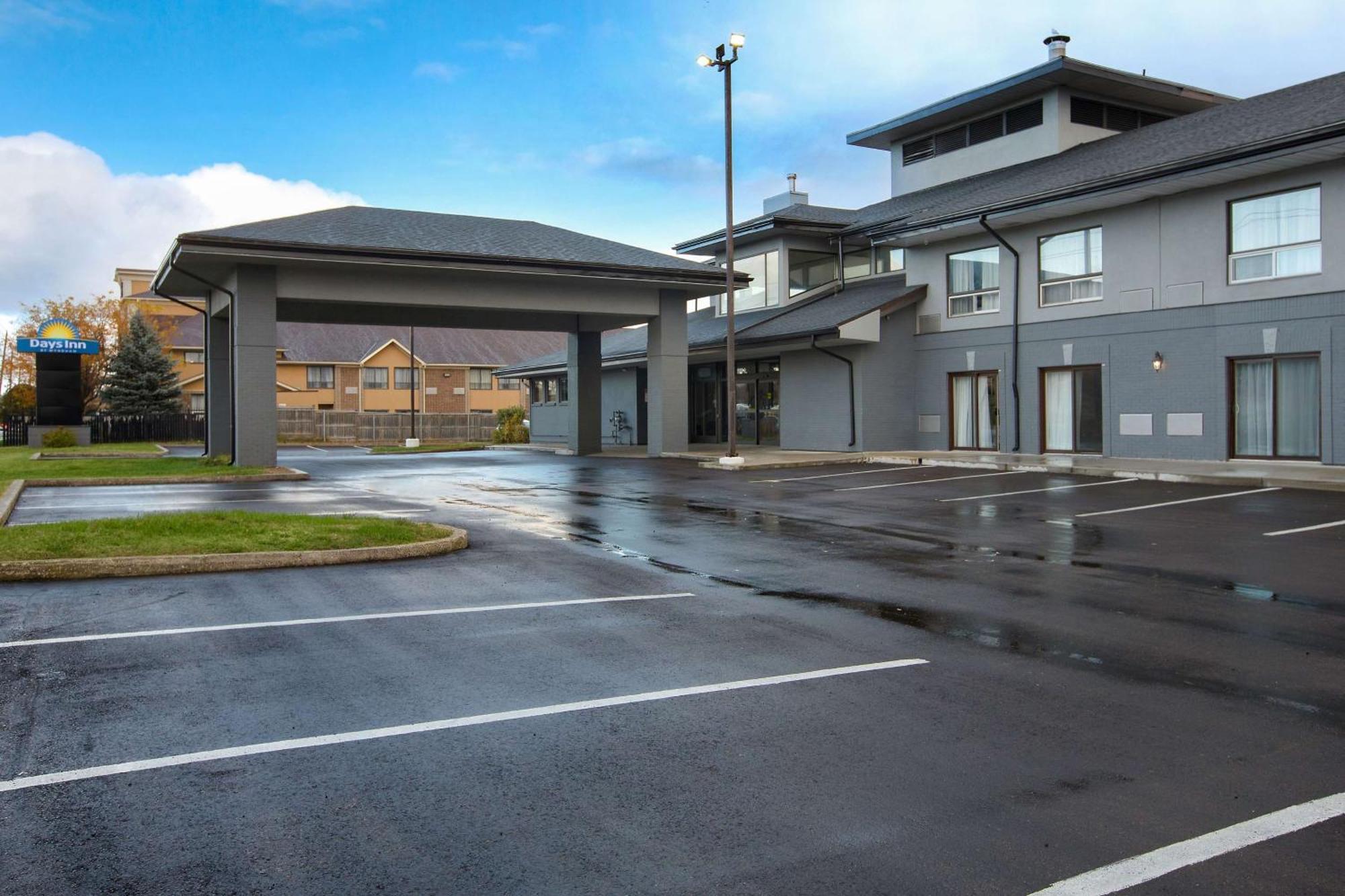 Days Inn By Wyndham Barrie Exterior foto